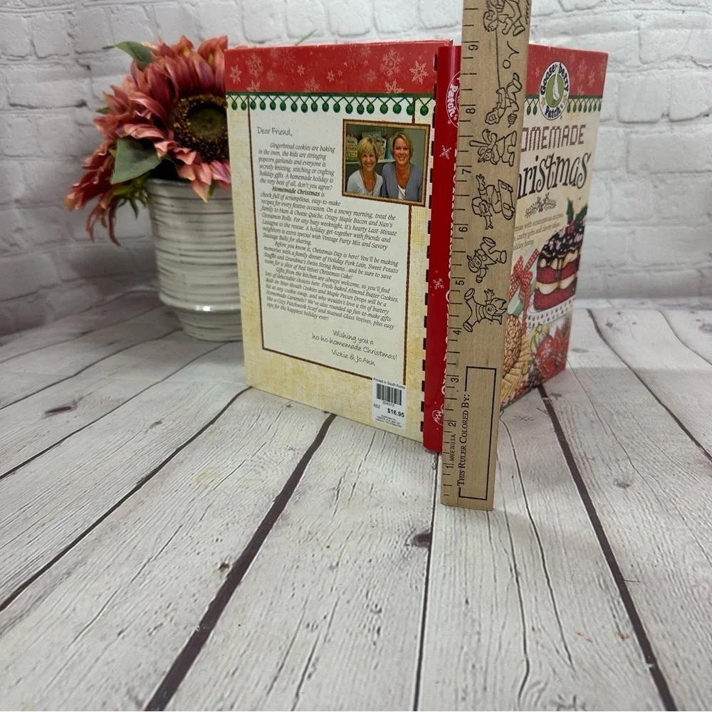 vintage Gooseberry Patch Homemade Christmas Cookbook hardcover spiral bound